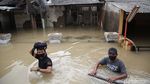 Terkini! Potret Banjir di Villa Jatirasa Bekasi
