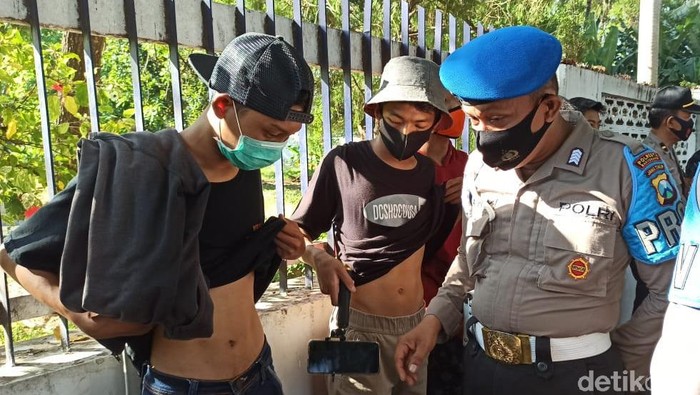 demo omnibus law di banyuwangi