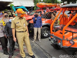 Merapi Siaga, Ganjar Minta Warga Tak Panik-Pengungsian Disiapkan