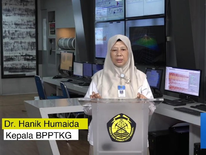 Kepala BPPTKG Yogyakarta Hanik Humaida dalam acara Dasawarsa Merapi Refleksi Merapi 2010 untuk Mitigasi di Masa Pandemi yang digelar virtual, Senin (26/10/2020).