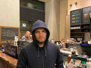 Khabib Nurmagomedov Punya Hobi Masak dan Jalankan Eat Like a Pro