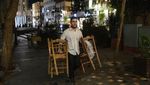 Begini Lengangnya Yunani saat Jam Malam