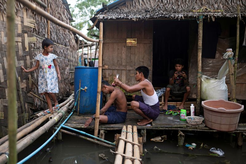 Krisis Ekonomi Akibat COVID-19, Warga di Myanmar Makan Tikus
