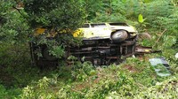Sebelumnya mobil Elf itu melaju dari arah Ciamis menuju Cirebon. Saat di tikungan Tanjakan Alinayin, ada sebuah mobil pikap yang datang dari arah berlawanan menyalip truk di depannya. Diduga menghindari tabrakan, sopir elf langsung membandingkan kemudi ke sebelah kiri.
