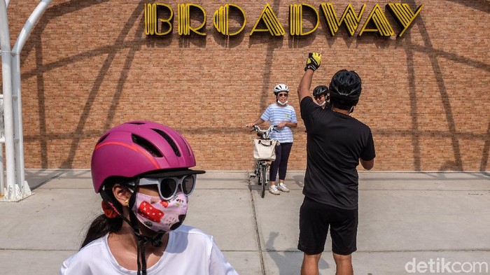 Taman tematik Broadway Flavor Bliss merefleksikan nuansa New York dengan semua detailnya. Tak perlu jauh-jauh ke Manhattan, di Tangsel ada lho.