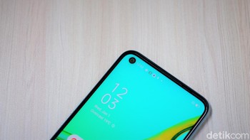 Untuk kemara depannya berukuran 8 MP. Foto: Adi Fida Rahman/detikINET