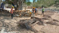 Bangunan pengaman pantai juga dibangun, berfungsi sebagai jalan setapak untuk akses masuk dan keluar ke kawasan tersebut. Foto: Dok. Kementerian PUPR