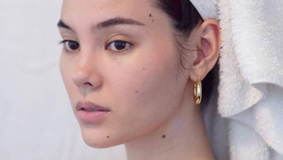 10 Wajah Polos Ratu Kecantikan Saat Tak Pakai Makeup