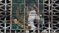 Kebakaran tersebut menyebabkan kerusakan bangunan yang sangat parah.