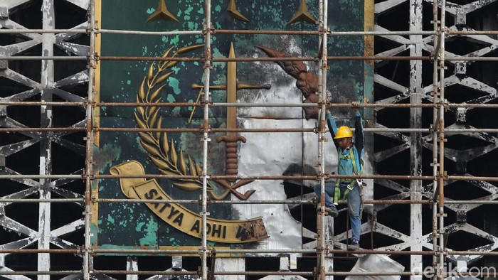 Renovasi gedung Kejagung menalan biaya sebesar Rp 350 miliar. Hal itu disepakati DPR saat rapat kerja.