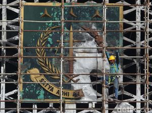 Gedung Utama Kejagung Mulai Dibongkar Pascakebakaran