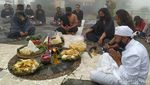 Suasana Ritual Peringatan 10 tahun Erupsi Merapi