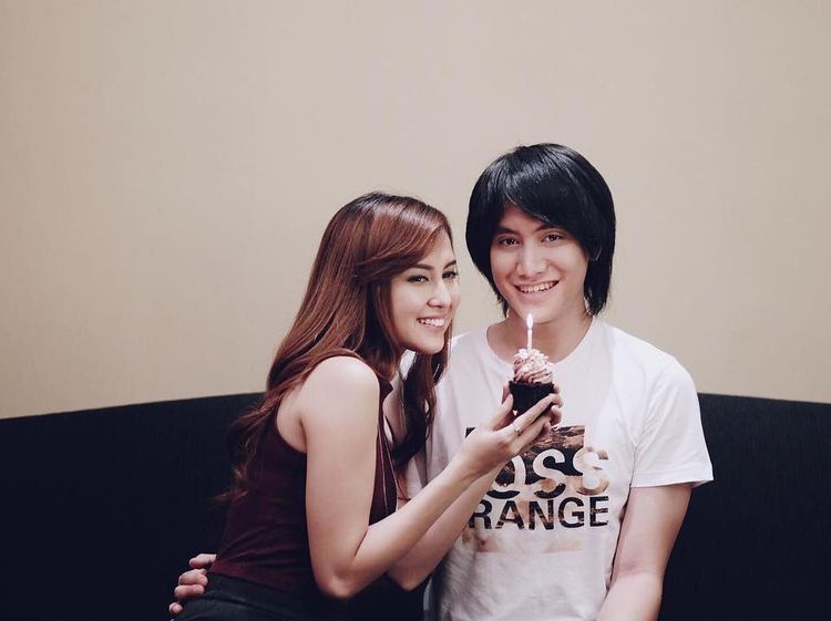 Romantisnya Kevin Aprilio dan Vicy Melanie Saat Kulineran Bareng