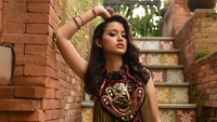 Ayah Sarah Menzel berasal dari Jerman, ibunya dari Indonesia, tepatnya Bali. Foto: instagram
