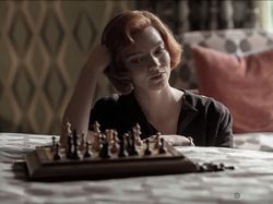 11 Rekomendasi Film Netflix 2020: Seru Hingga Komedi