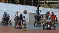 Mandoza membuat turnamen ini sebagai hiburan bagi rekan-rekannya.  