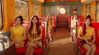 Tidak ketinggalan adegan kereta di jelang akhir MV. (Foto: dok. JYP Entertainment) 