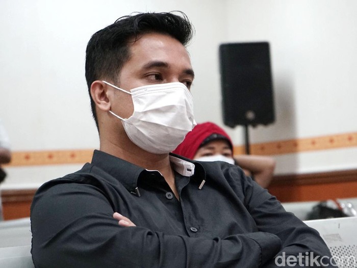 Vanessa Angel dan Bibi saat ditemui di PN Jakarta Barat.