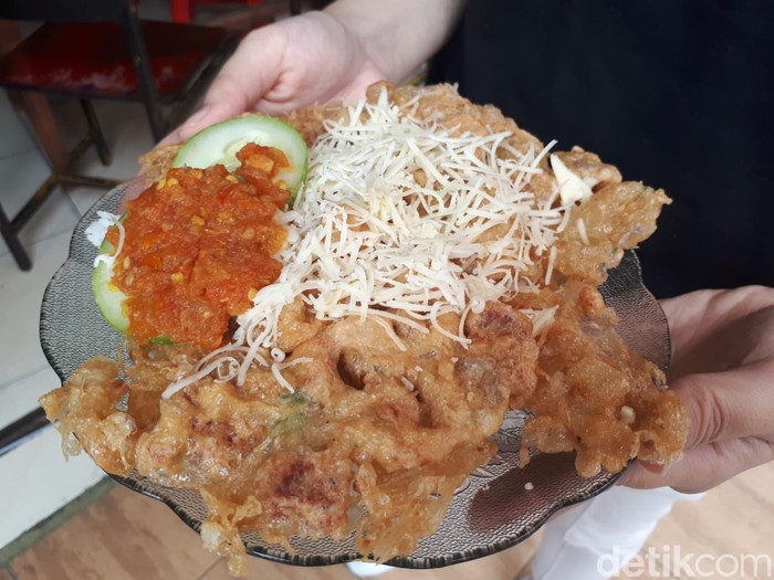 Warkop Qimpul: Nasi Telur Dadar Rp 9 Ribu yang Populer Dekat UI