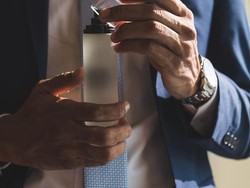 5 Parfum Pria dari Brand Lokal untuk Dipakai ke Kantor, Wanginya Bikin PD