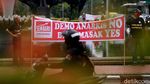 Aksi Simpatik Unjuk Rasa Damai