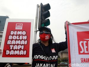 Aksi Simpatik Unjuk Rasa Damai