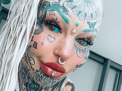 8 Penampilan Ekstrem Wanita Naga yang Memodifikasi Tubuh Senilai Rp 1,7 M