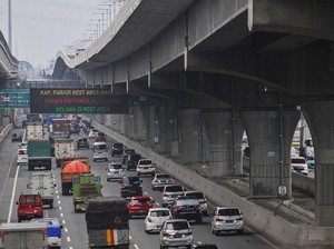 Tol Jakarta-Cikampek Padat di Sejumlah Titik hingga Km 47
