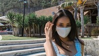 Di Instagramnya, Anya mempromosikan bahwa harus mematuhi protokol kesehatan saat berkunjung dan berkeliling destinasi di Bali.  (anyageraldine/Instagram)