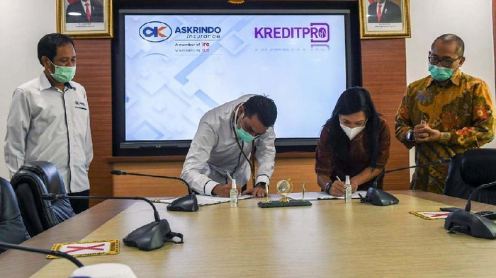 Askrindo Rambah Konsumen Fintech Askrindo menjalin kerja sama dengan Fintech, KreditPro. Kerja sama ini untuk memberikan rasa aman dalam menyalurkan pendanaan.