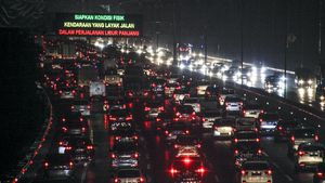 Siap-siap Libur Panjang, Tol Jagorawi Padat Merayap