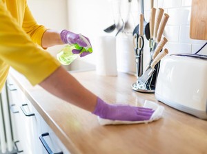 7 Cara Ampuh Bikin Rumah Bersih dari Debu