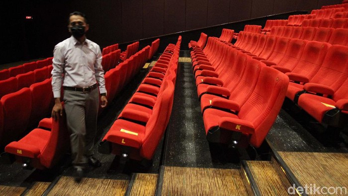 Setelah tutup hampir 7 bulan, bioskop Empire XXI Yogyakarta kembali dibuka. Bioskop beroperasi dengan menerapkan protokol kesehatan secara ketat.