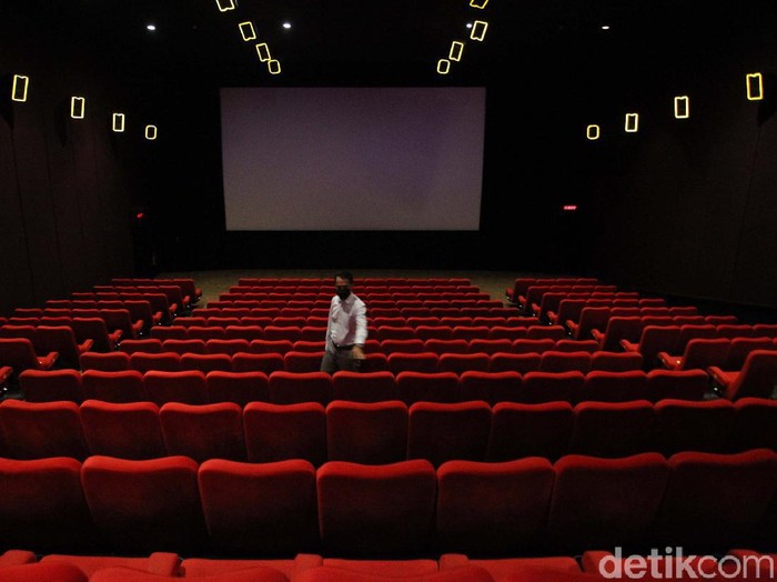 Setelah tutup hampir 7 bulan, bioskop Empire XXI Yogyakarta kembali dibuka. Bioskop beroperasi dengan menerapkan protokol kesehatan secara ketat.
