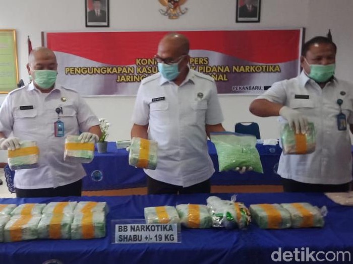 BNN Riau.
