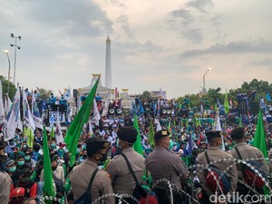 Buruh di Jatim Minta Jokowi Tidak Abaikan Aspirasi Publik