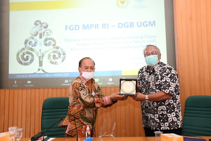 FGD antara MPR dengan Dewan Guru Besar (DGB) UGM di Yogyakarta