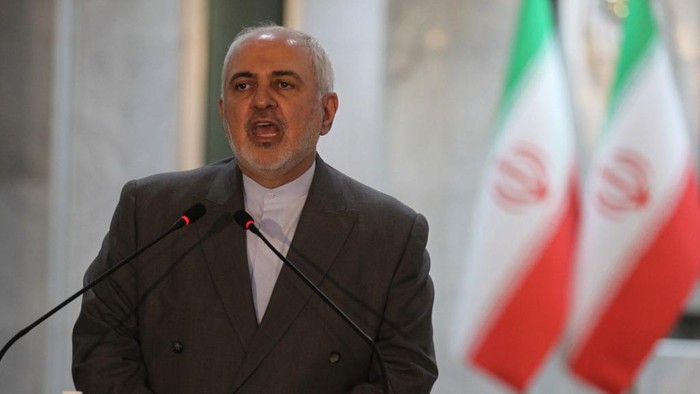 Irans Foreign Minister Mohammad Javad Zarif addresses a joint news conference with his Iraqi counterpart following their meeting in Baghdad on July 19, 2020. (Photo by AHMAD AL-RUBAYE / AFP)