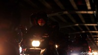 Hujan yang mengguyur kawasan Jabodetabek menyebabkan macet di sejumlah titik, salah satunya Jalan Raya Kalimalang, Bekasi.