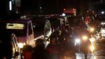 Penampakan Antrean Panjang Kendaraan di Kalimalang Bekasi