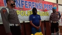 Dalam pengakuannya, KH mengaku khilaf dan menyesal melakukan pembunuhan tersebut.