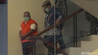 Diketahui, Berkas pemeriksaan Bupati nonaktif Kutai Timur dan Ketua DPRD Kutai Timur tersebut dinyatakan sudah lengkap (P21) dan siap dibawa ke Pengadilan Tindak Pidana Korupsi Samarinda, Kalimantan Timur.