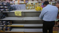 Mengutip Aljazeera, Senin (26/10/2020), beberapa asosiasi perdagangan Arab telah mengumumkan untuk memboikot produk-produk Prancis. Mereka melakukan protes atas komentar terbaru Macron.  