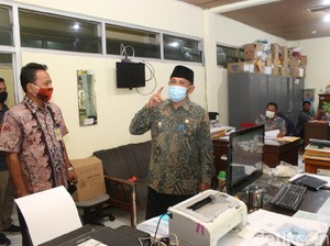 Jelang Libur dan Cuti Bersama, Pj Bupati Sidoarjo Sidak Kantor Pemkab