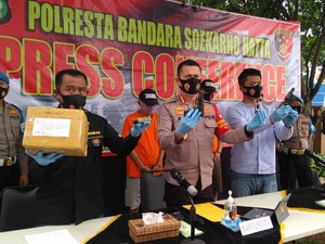 Pesan 50 Butir Peluru Via Bandara Soetta, Pecatan Polisi Ditangkap