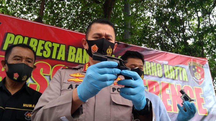 Polresta Bandara Soetta Ungkap Kasus Penyelundupan Senjata Api Ilegal