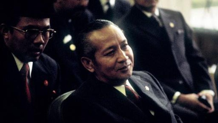 Portrait dated 1970s of Indonesian President Mohamed Suharto. (Photo by - / AFP)