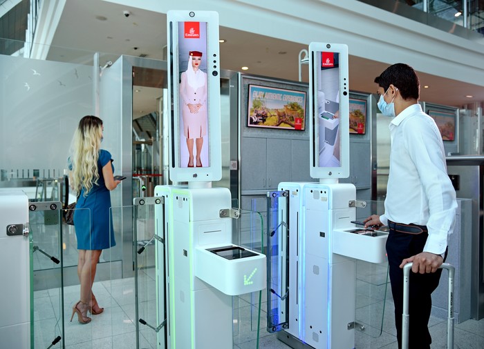 Rekam biometrik Emirates