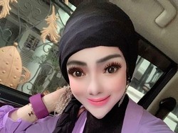 7 Foto Selebgram Hijab Berdagu Lancip yang Kena Julid Netizen