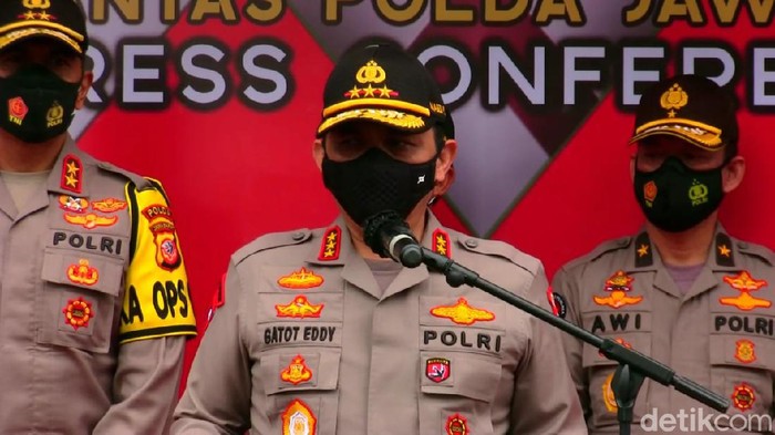 Wakapolri Komjen Pol Gatot Eddy Pramono pantau tol cipali jelang libur cuti bersama
